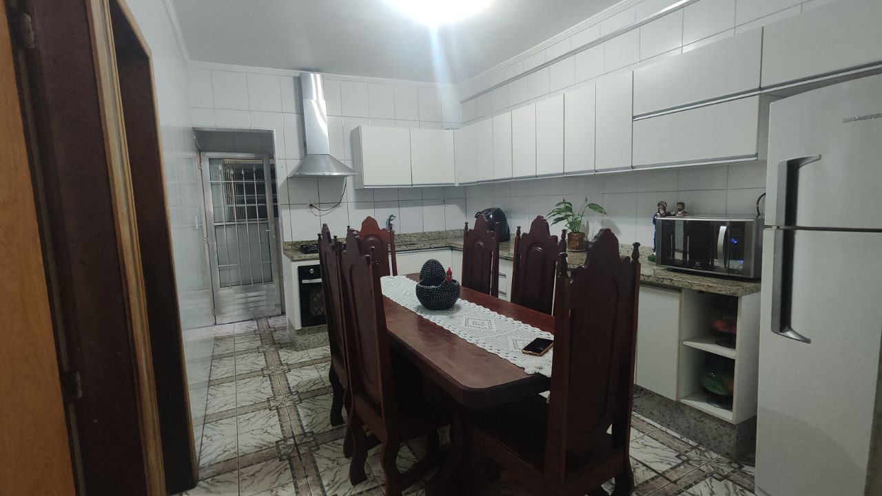 Imagem Casa com 3 Quartos à Venda, 132 m²em Jardim Nova República - Cubatão Imagem Casa com 3 Quartos à Venda, 132 m²em Jardim Nova República - Cubatão