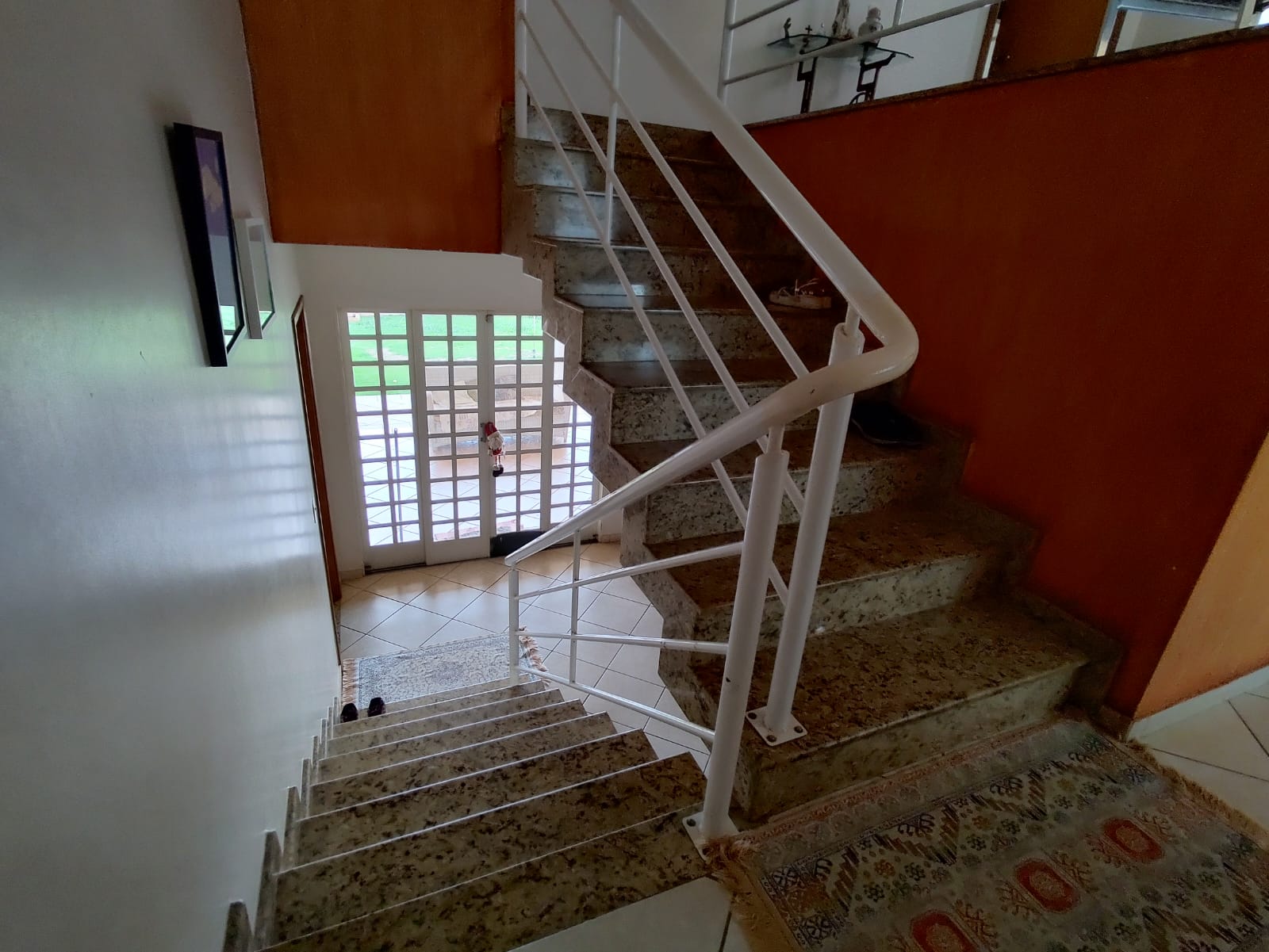 Imagem Sobrado com 4 Quartos à Venda, 386 m²em Aurora - Londrina