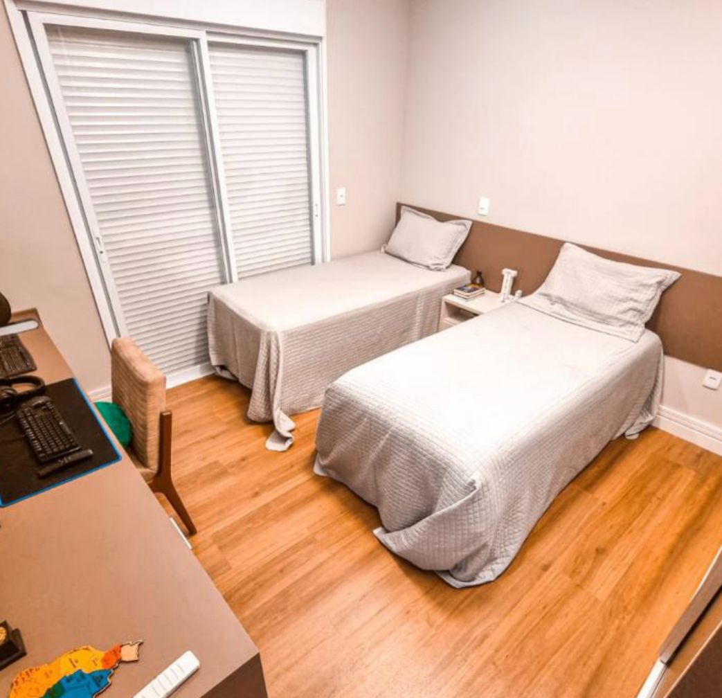 Imagem Casa de Condomínio com 3 Quartos à Venda, 270 m²em Medeiros - Jundiaí