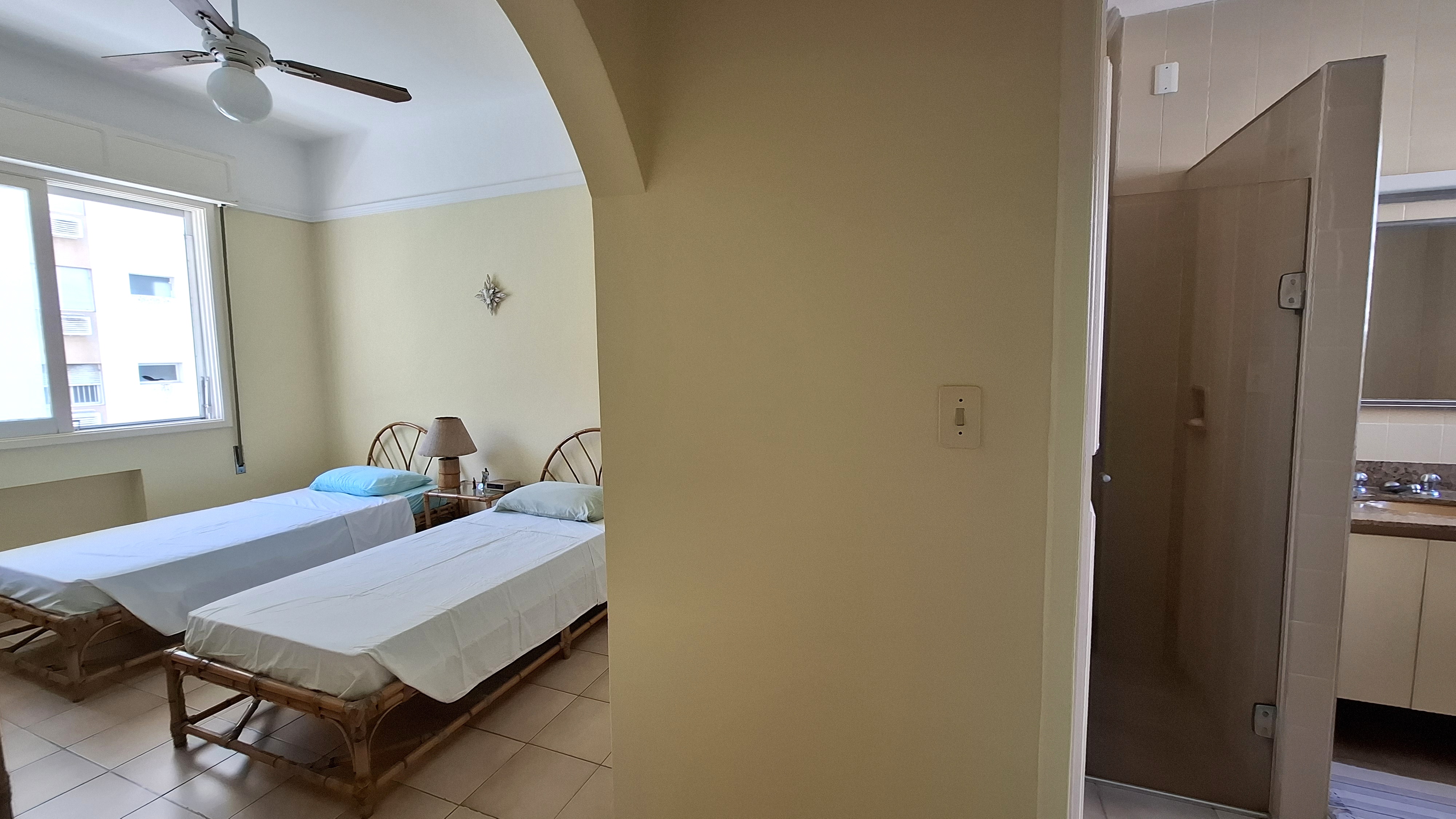 Imagem Apartamento com 3 Quartos à Venda, 162 m² em Pitangueiras - Guarujá Imagem Apartamento com 3 Quartos à Venda, 162 m² em Pitangueiras - Guarujá