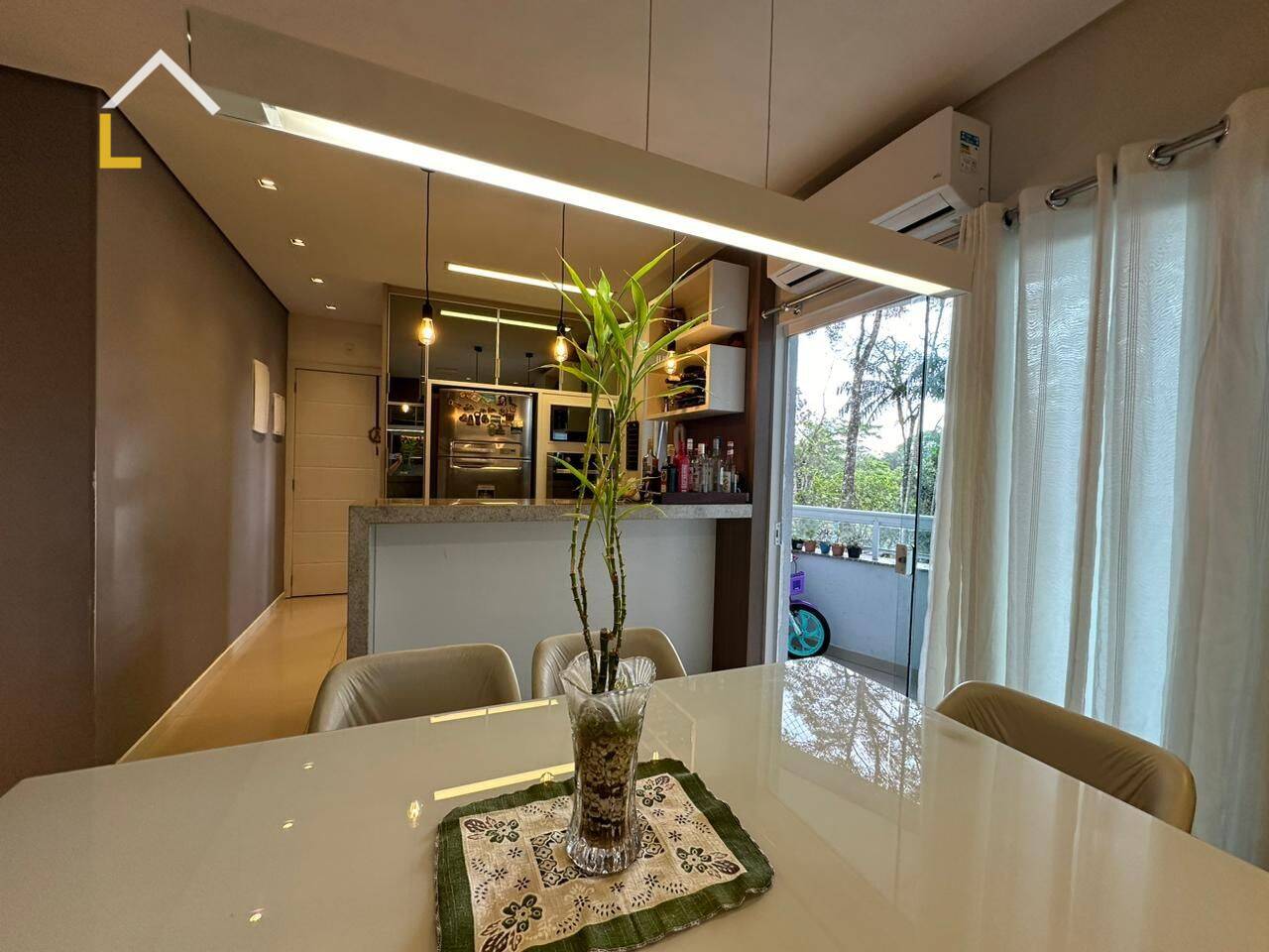 Imagem Apartamento com 3 Quartos à Venda, 85 m²em Floresta - Joinville