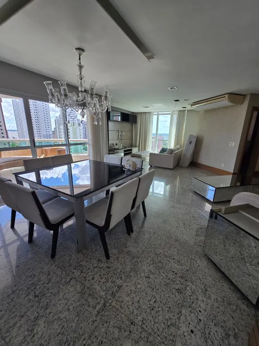 Foto do imóvel Apartamento com 3 Quartos à Venda, 200 m²em Umarizal - Belém