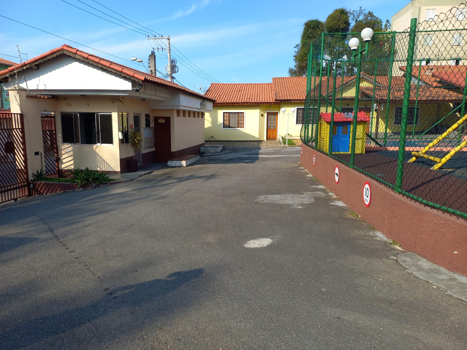 Imagem Casa com 2 Quartos à Venda, 59 m²em Jardim América - Poá