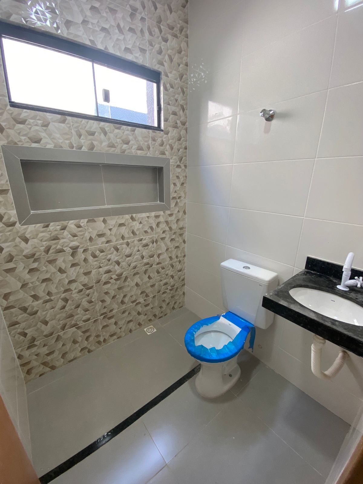Imagem Casa com 2 Quartos à Venda, 98 m²em Jardim Ipanema - Trindade Imagem Casa com 2 Quartos à Venda, 98 m²em Jardim Ipanema - Trindade