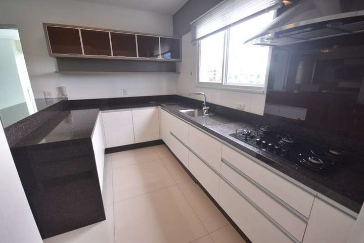Imagem Apartamento com 4 Quartos à Venda, 163 m²em Meia Praia - Itapema