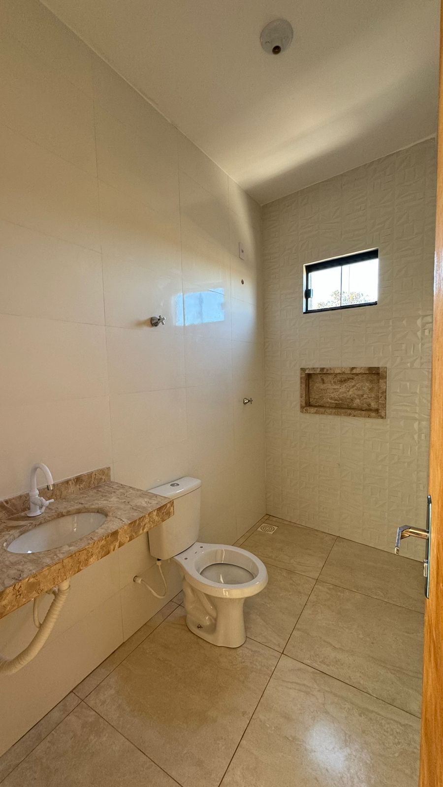 Imagem Casa com 3 Quartos à Venda, 134 m²em Jardim Presidente - Goiânia Imagem Casa com 3 Quartos à Venda, 134 m²em Jardim Presidente - Goiânia
