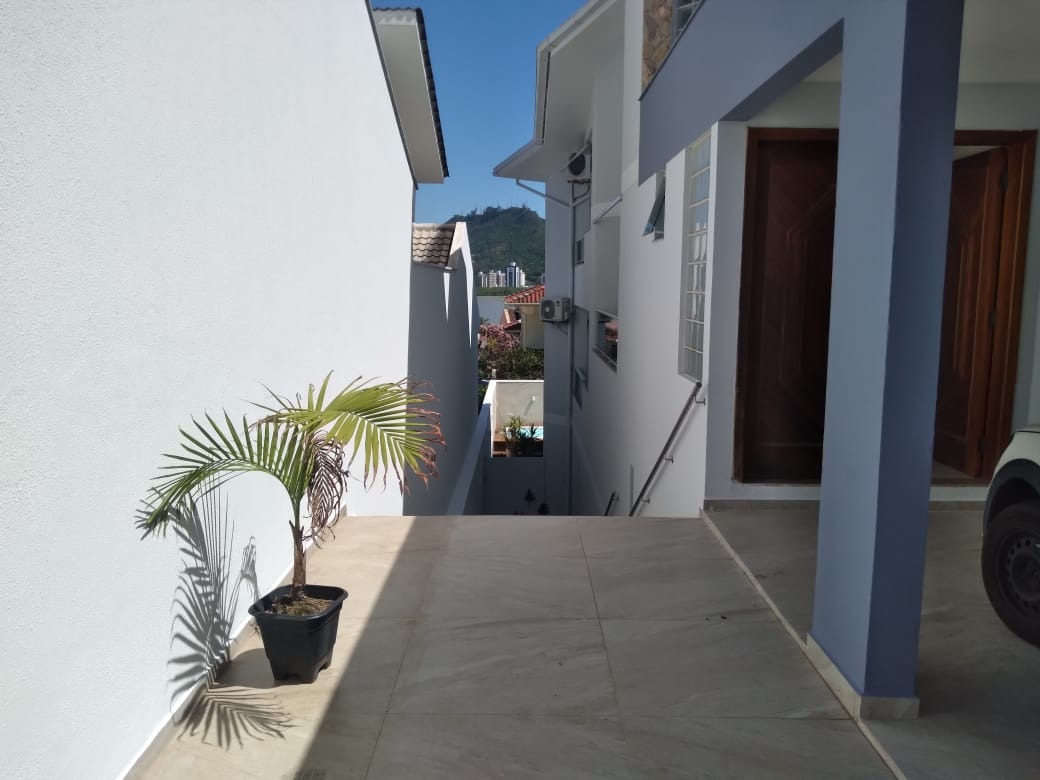 Imagem Casa de Condomínio com 5 Quartos à Venda, 259 m² em João Paulo - Florianópolis Imagem Casa de Condomínio com 5 Quartos à Venda, 259 m² em João Paulo - Florianópolis