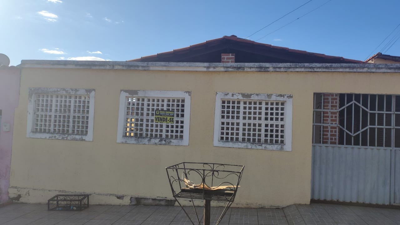 Casa com 3 Quartos à Venda, 70 m² em Santa Efigênia - Caldas Novas