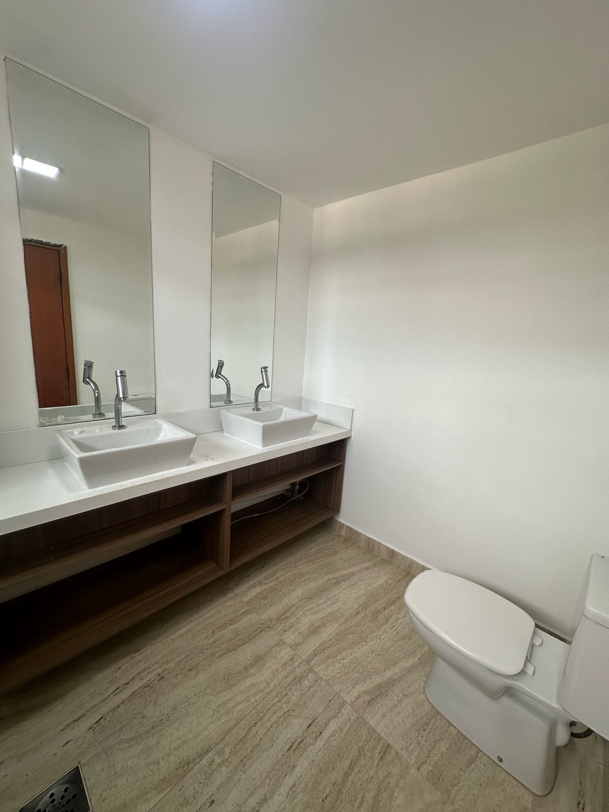 Imagem Apartamento com 4 Quartos para Alugar, 230 m² em Nossa Senhora das Graças - Manaus Imagem Apartamento com 4 Quartos para Alugar, 230 m² em Nossa Senhora das Graças - Manaus
