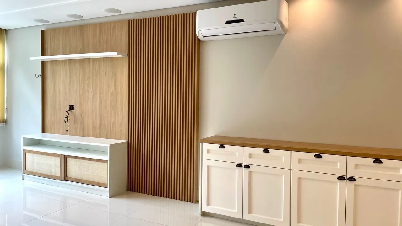 Imagem Apartamento com 3 Quartos à Venda, 114 m²em Laranjeiras - Rio de Janeiro