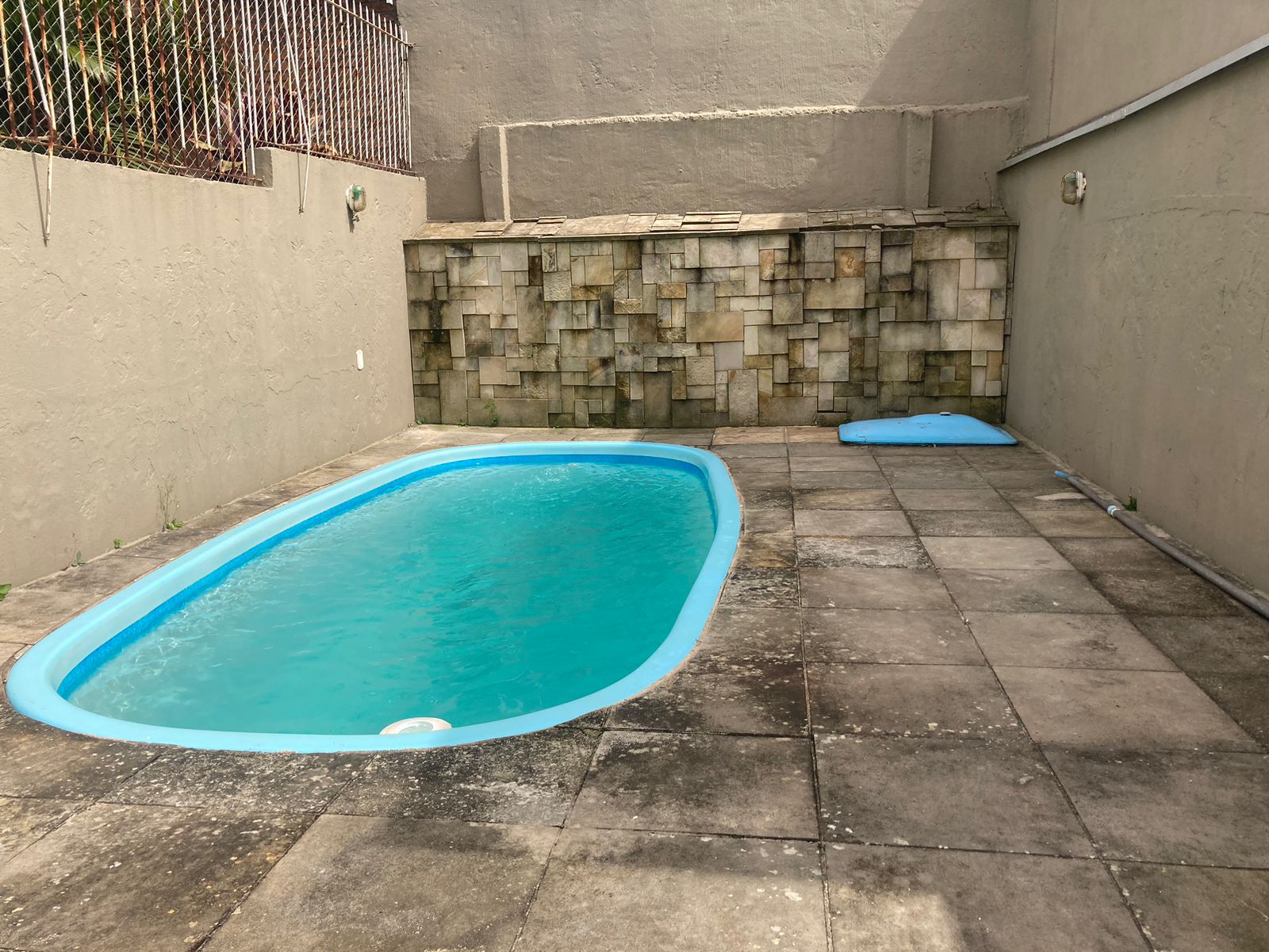 Imagem Casa com 2 Quartos à Venda, 147 m² em Hípica - Porto Alegre