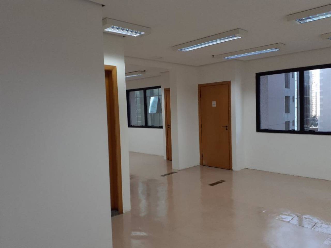 Imagem Sala Comercial para Alugar, 74 m² em Vila Olímpia - São Paulo