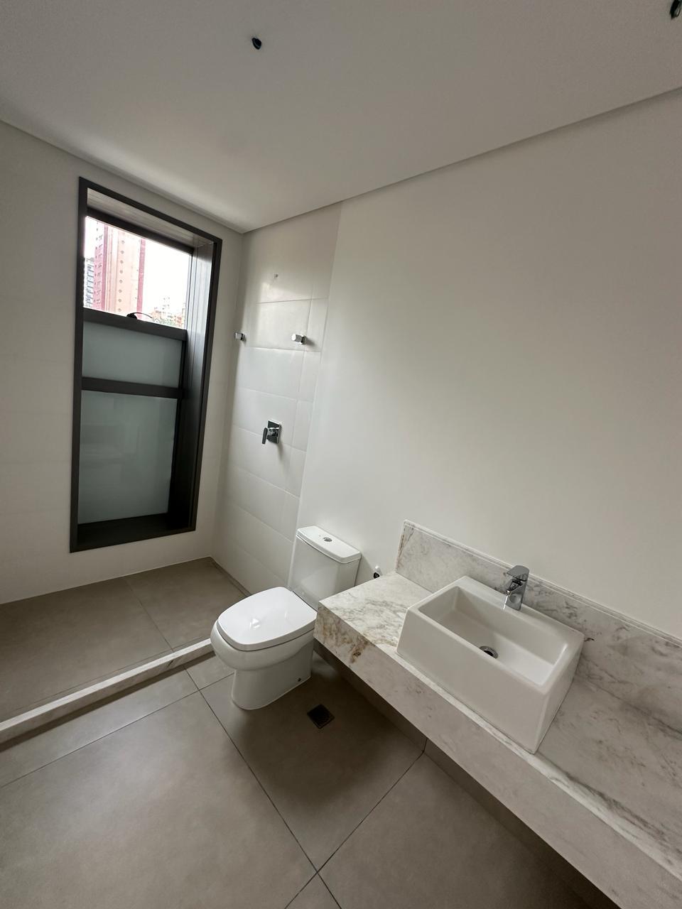 Imagem Apartamento com 4 Quartos à Venda, 317 m²em Cambuí - Campinas