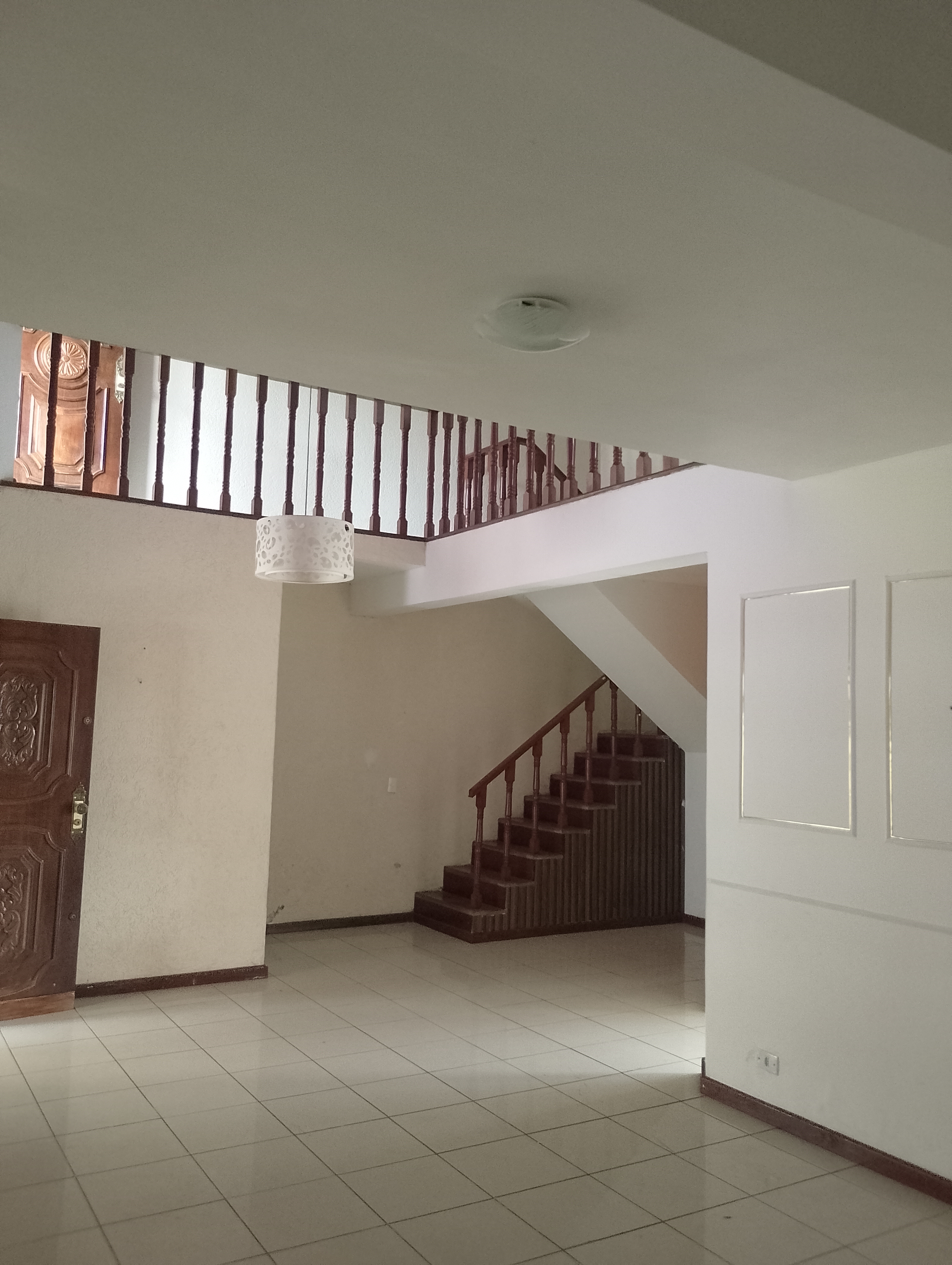 Imagem Sobrado com 3 Quartos à Venda, 300 m² em Vila Ipiranga - Mogi das Cruzes