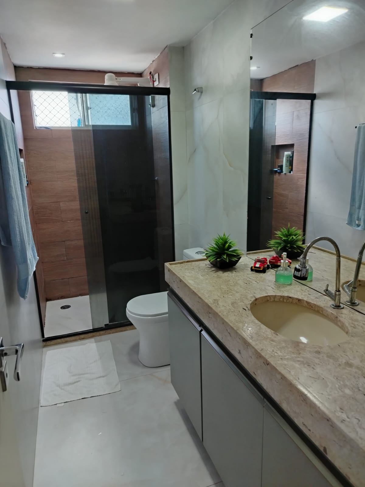Imagem Apartamento com 4 Quartos à Venda, 198 m² em Aflitos - Recife Imagem Apartamento com 4 Quartos à Venda, 198 m² em Aflitos - Recife