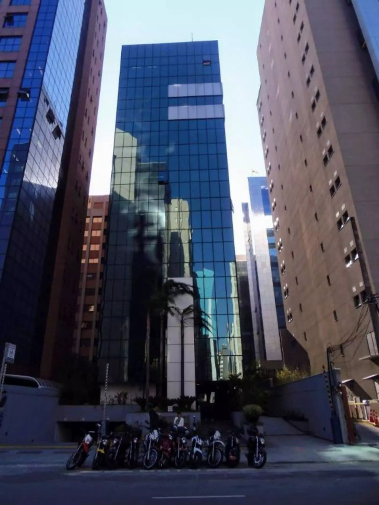 Sala Comercial à Venda ou Locação, 88 m²em Vila Olímpia - São Paulo