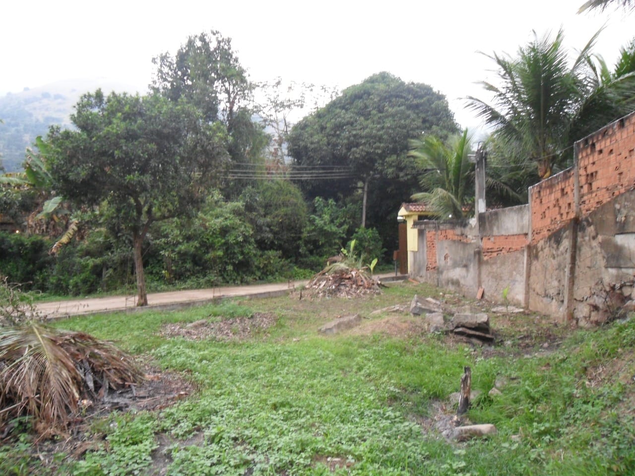 Imagem Terreno à Venda, 600 m²em Campo Grande - Rio de Janeiro Imagem Terreno à Venda, 600 m²em Campo Grande - Rio de Janeiro