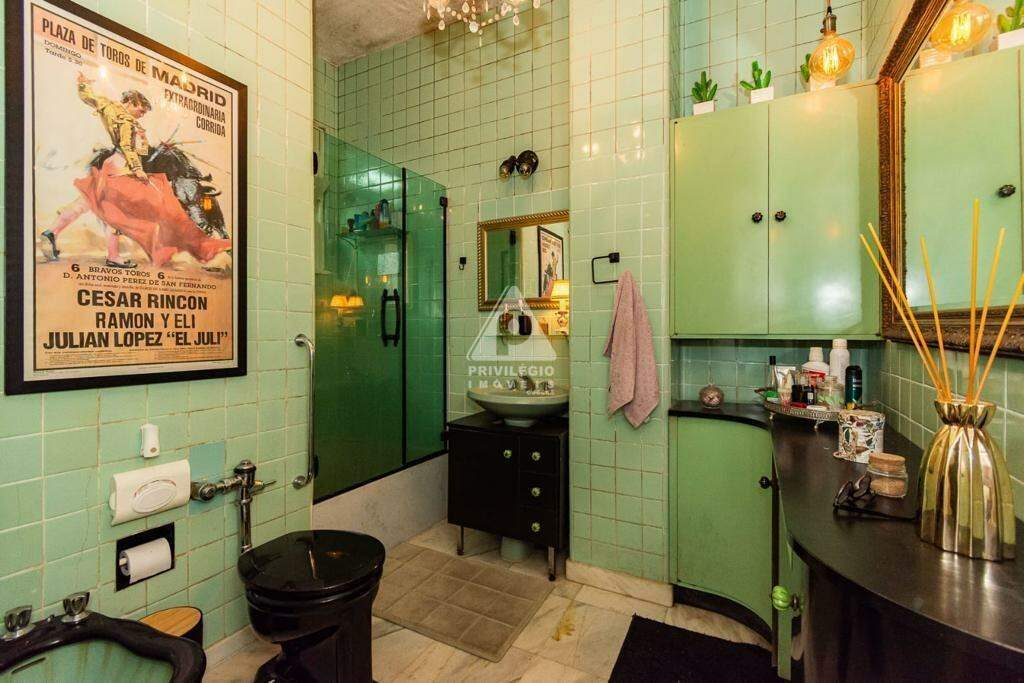 Imagem Apartamento com 3 Quartos à Venda, 195 m²em Copacabana - Rio de Janeiro