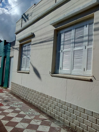 Imagem Casa com 2 Quartos à Venda ou Locação, 98 m² em Centro - Pelotas Imagem Casa com 2 Quartos à Venda ou Locação, 98 m² em Centro - Pelotas