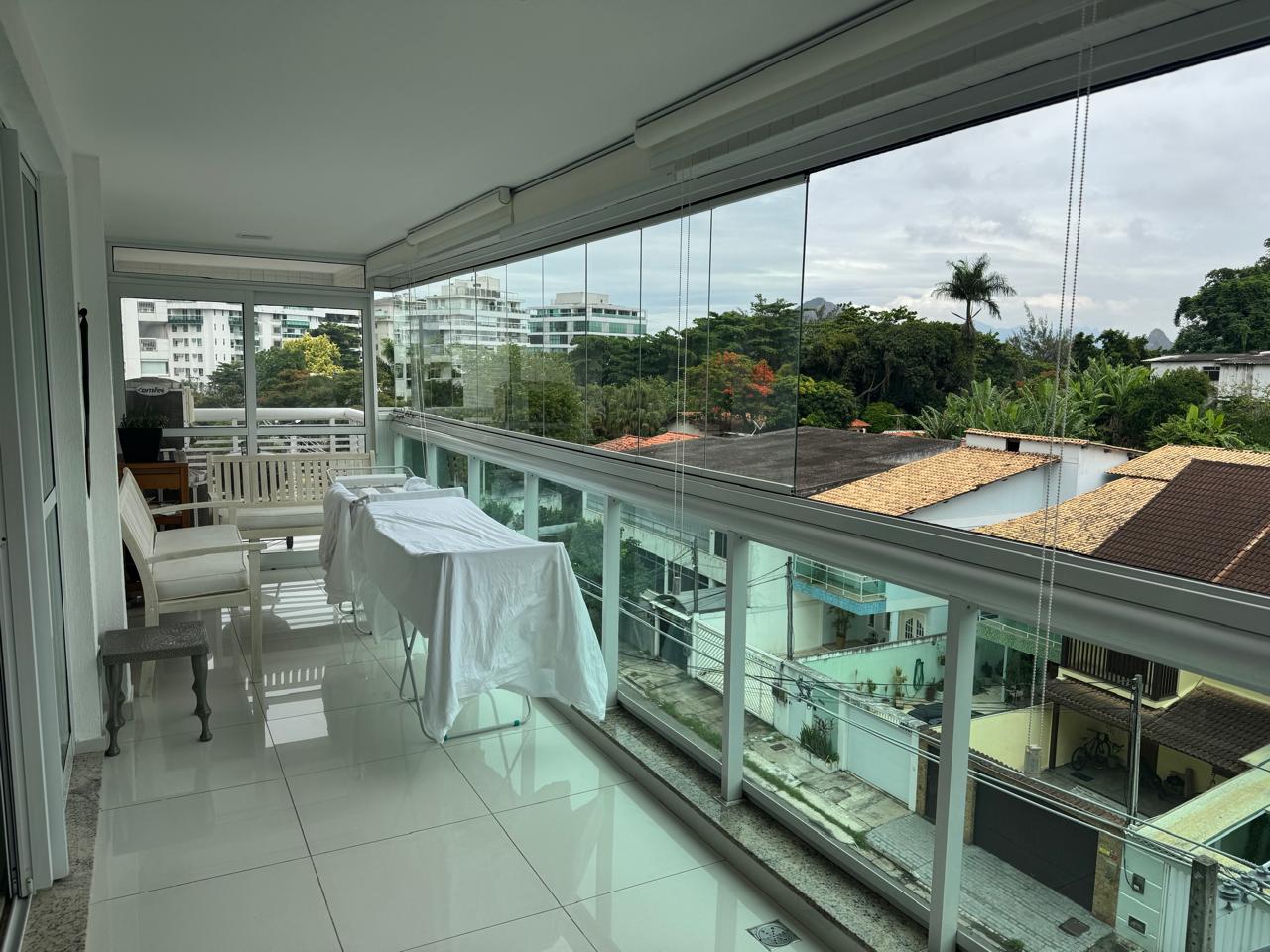 Imagem Apartamento com 3 Quartos à Venda, 126 m² em São Francisco - Niterói Imagem Apartamento com 3 Quartos à Venda, 126 m² em São Francisco - Niterói