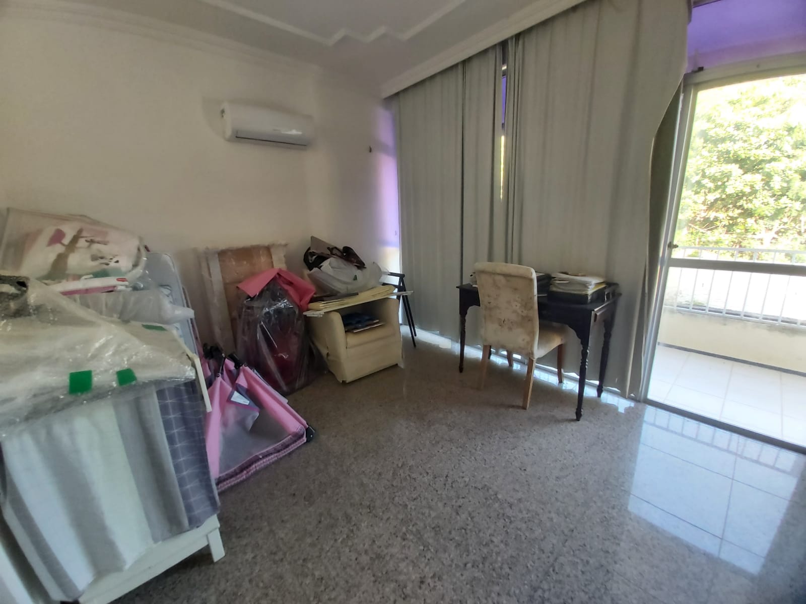 Imagem Casa com 3 Quartos à Venda, 762 m² em Sapiranga-Coité - Fortaleza Imagem Casa com 3 Quartos à Venda, 762 m² em Sapiranga-Coité - Fortaleza