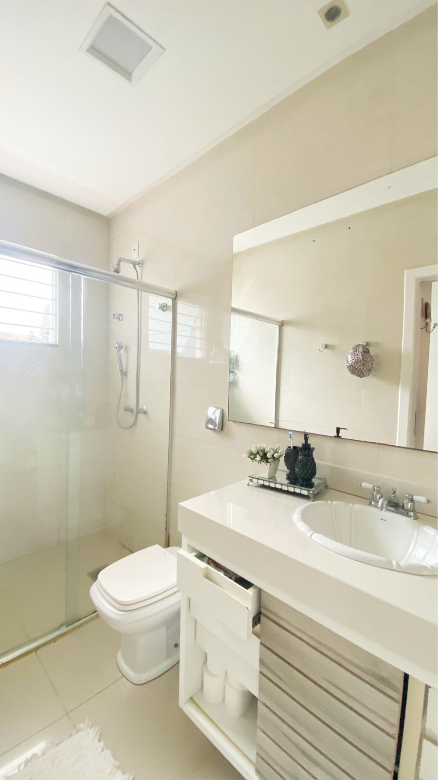 Imagem Casa com 3 Quartos à Venda, 163 m²em Lote Seis - Criciúma Imagem Casa com 3 Quartos à Venda, 163 m²em Lote Seis - Criciúma