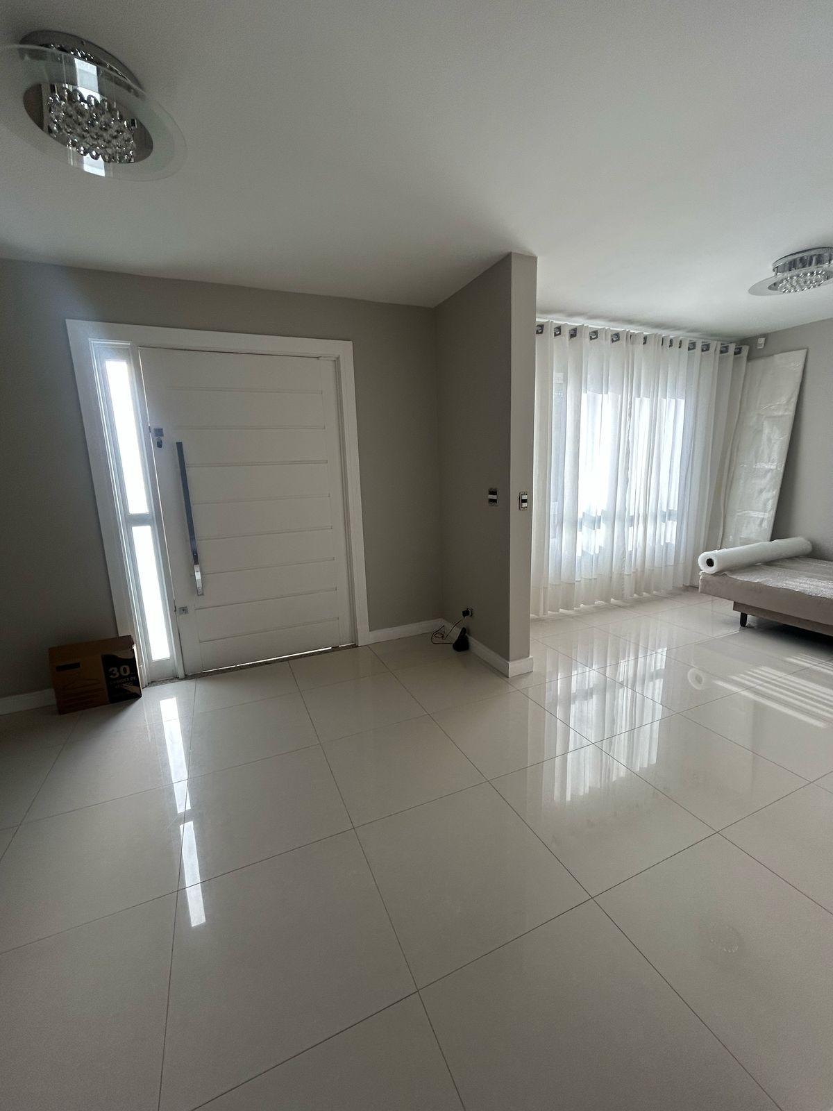 Imagem Sobrado com 3 Quartos à Venda, 118 m² em Mercês - Curitiba Imagem Sobrado com 3 Quartos à Venda, 118 m² em Mercês - Curitiba