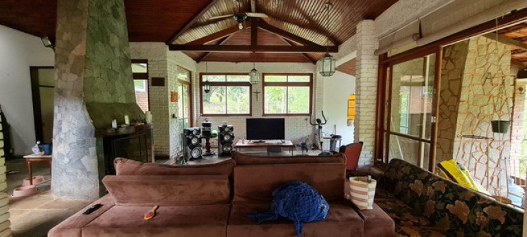 Imagem Casa com 4 Quartos à Venda, 179 m² em Jardim Salaco - Teresópolis Imagem Casa com 4 Quartos à Venda, 179 m² em Jardim Salaco - Teresópolis