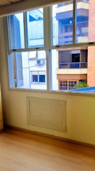 Imagem Apartamento com 1 Quarto à Venda, 27 m² em Floresta - Porto Alegre