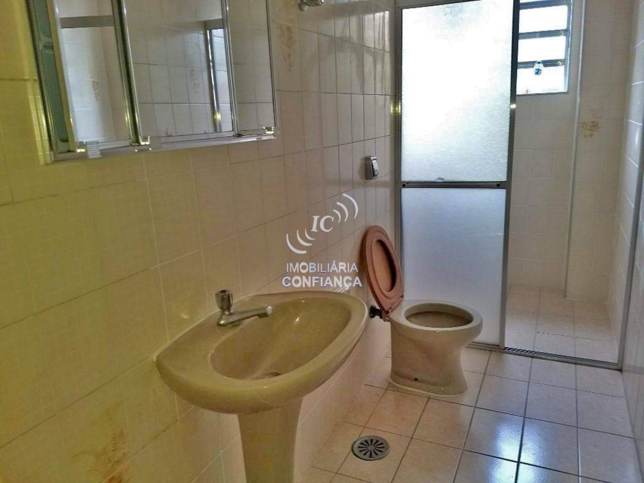 Imagem Apartamento com 2 Quartos para Alugar, 75 m²em Vila Romero - São Paulo Imagem Apartamento com 2 Quartos para Alugar, 75 m²em Vila Romero - São Paulo