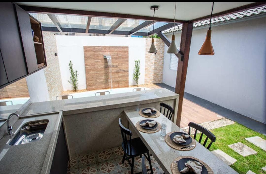Imagem Casa de Condomínio com 1 Quarto à Venda, 150 m²em Caluge - Itaboraí Imagem Casa de Condomínio com 1 Quarto à Venda, 150 m²em Caluge - Itaboraí