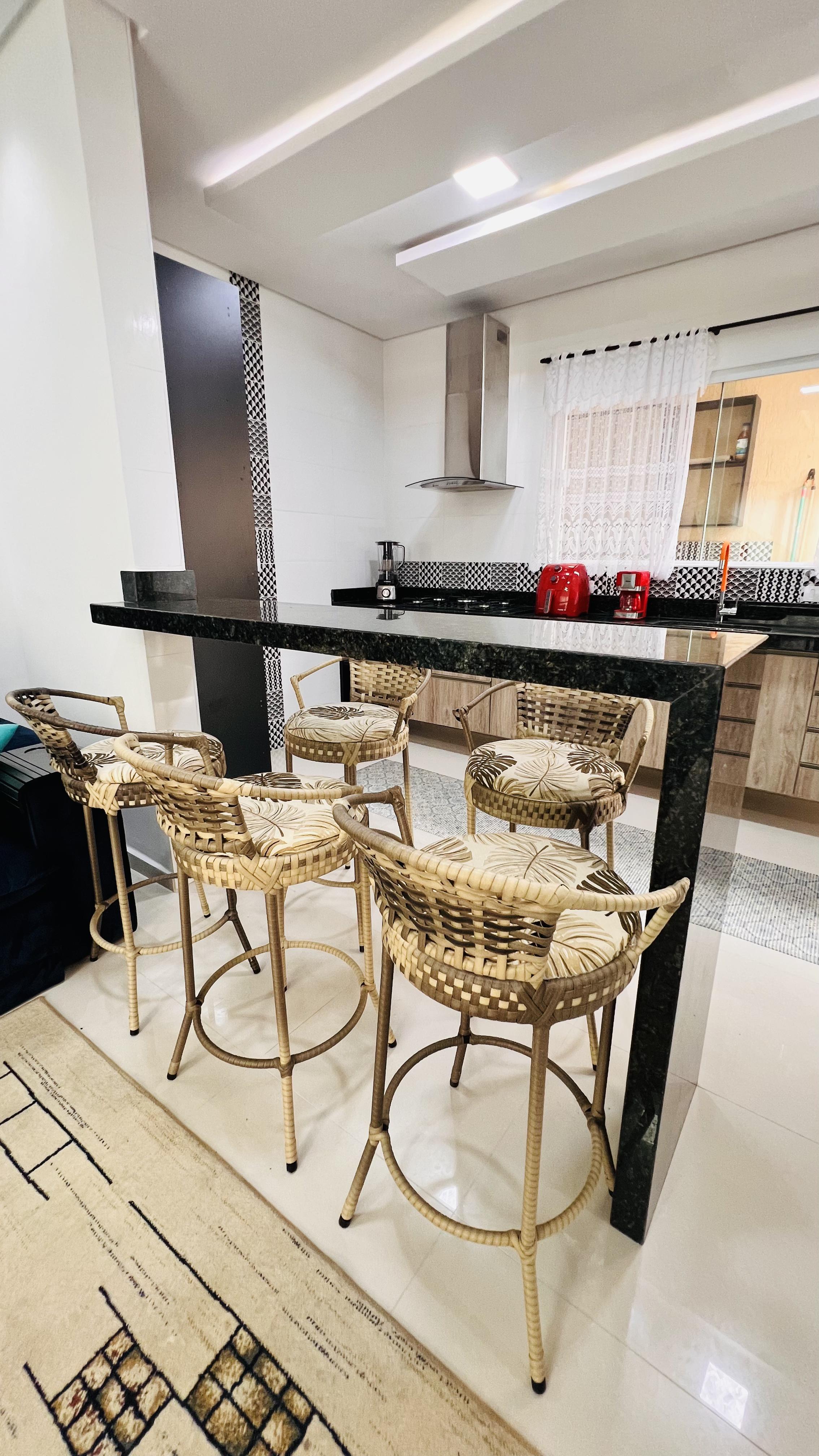 Imagem Sobrado com 2 Quartos à Venda, 84 m²em Caiçara - Praia Grande