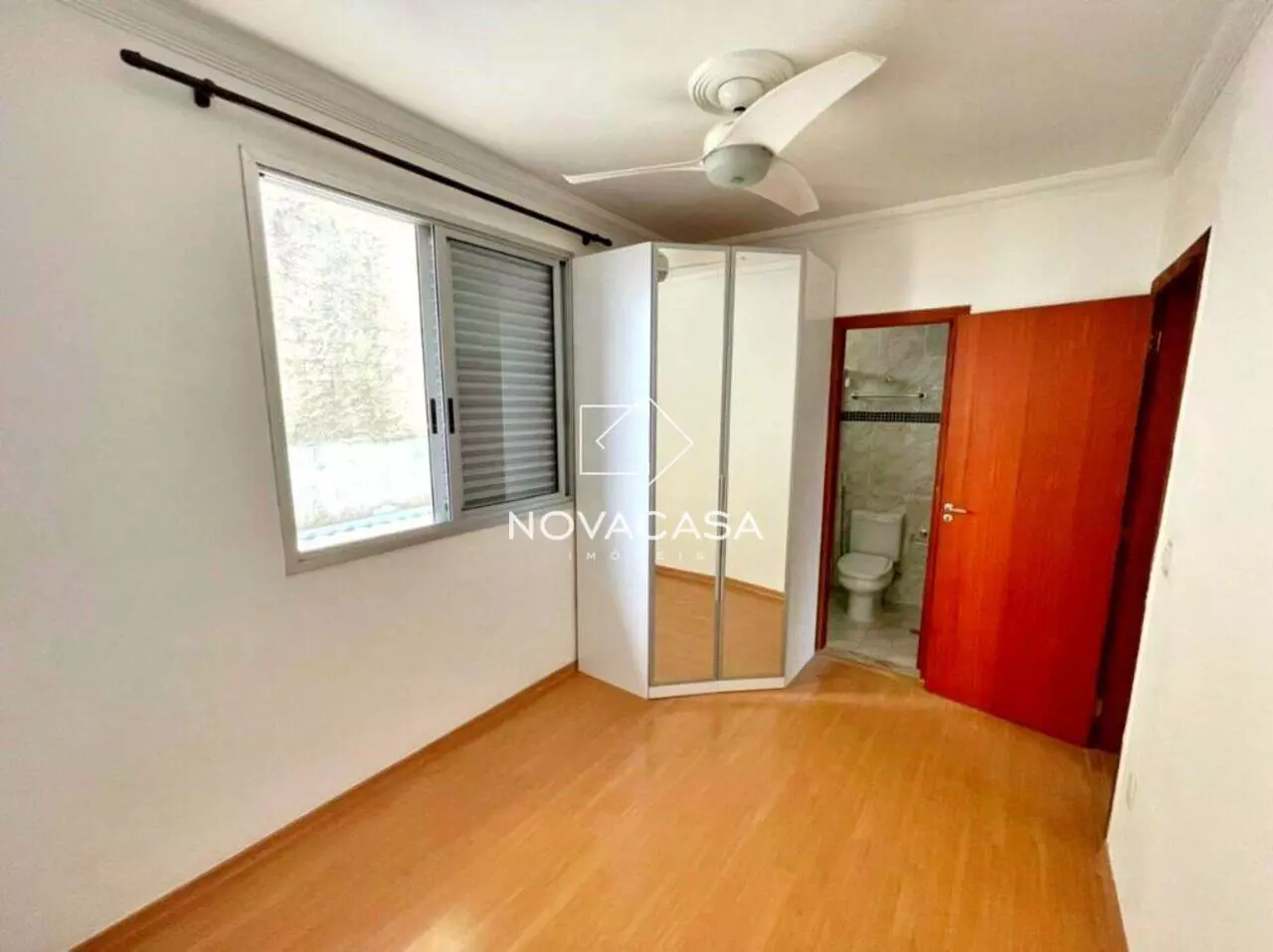 Imagem Casa com 3 Quartos à Venda, 85 m² em Heliópolis - Belo Horizonte Imagem Casa com 3 Quartos à Venda, 85 m² em Heliópolis - Belo Horizonte