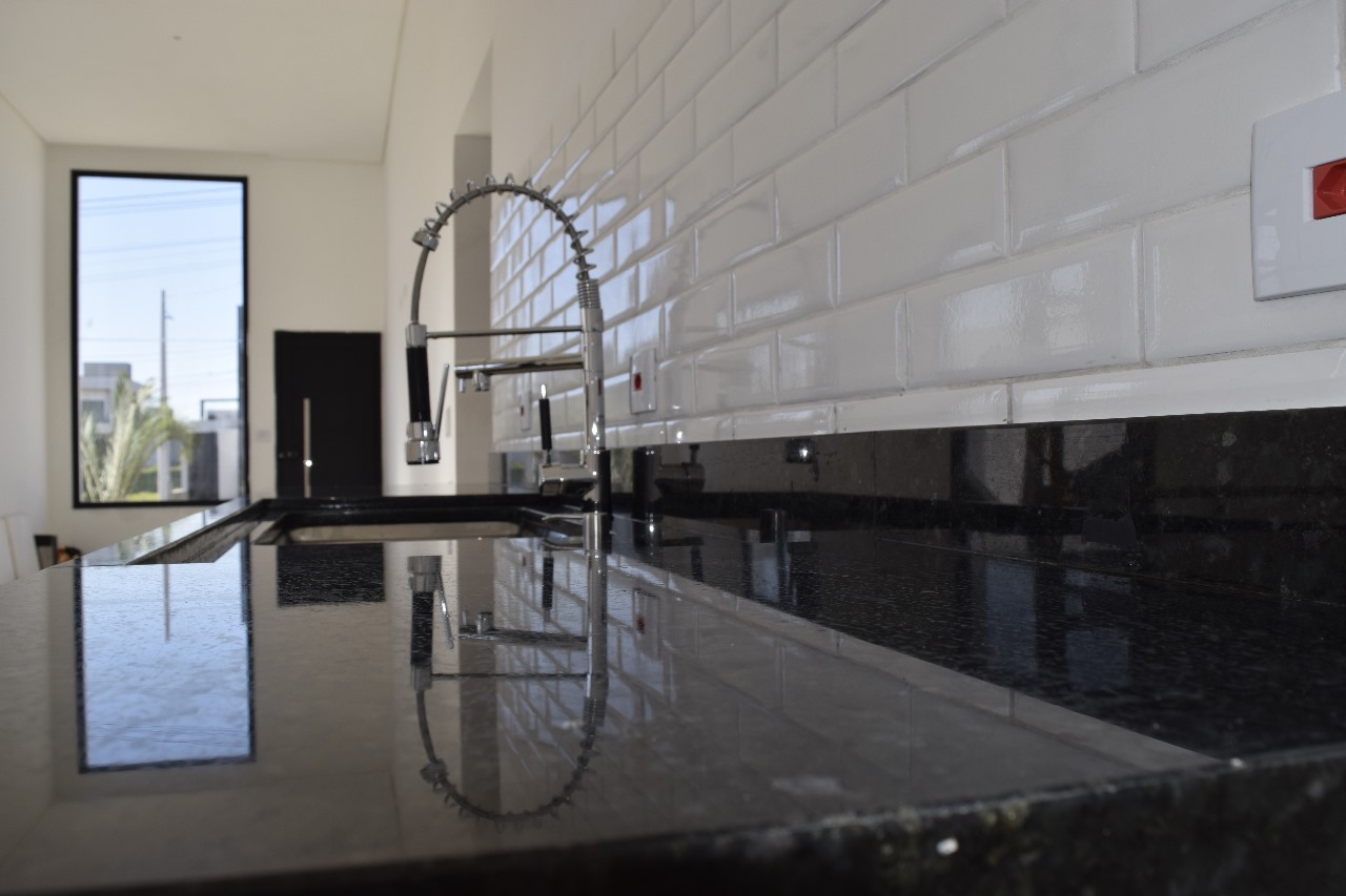 Imagem Casa de Condomínio com 3 Quartos à Venda, 135 m² em Parque Residencial Maria Elmira - Caçapava Imagem Casa de Condomínio com 3 Quartos à Venda, 135 m² em Parque Residencial Maria Elmira - Caçapava