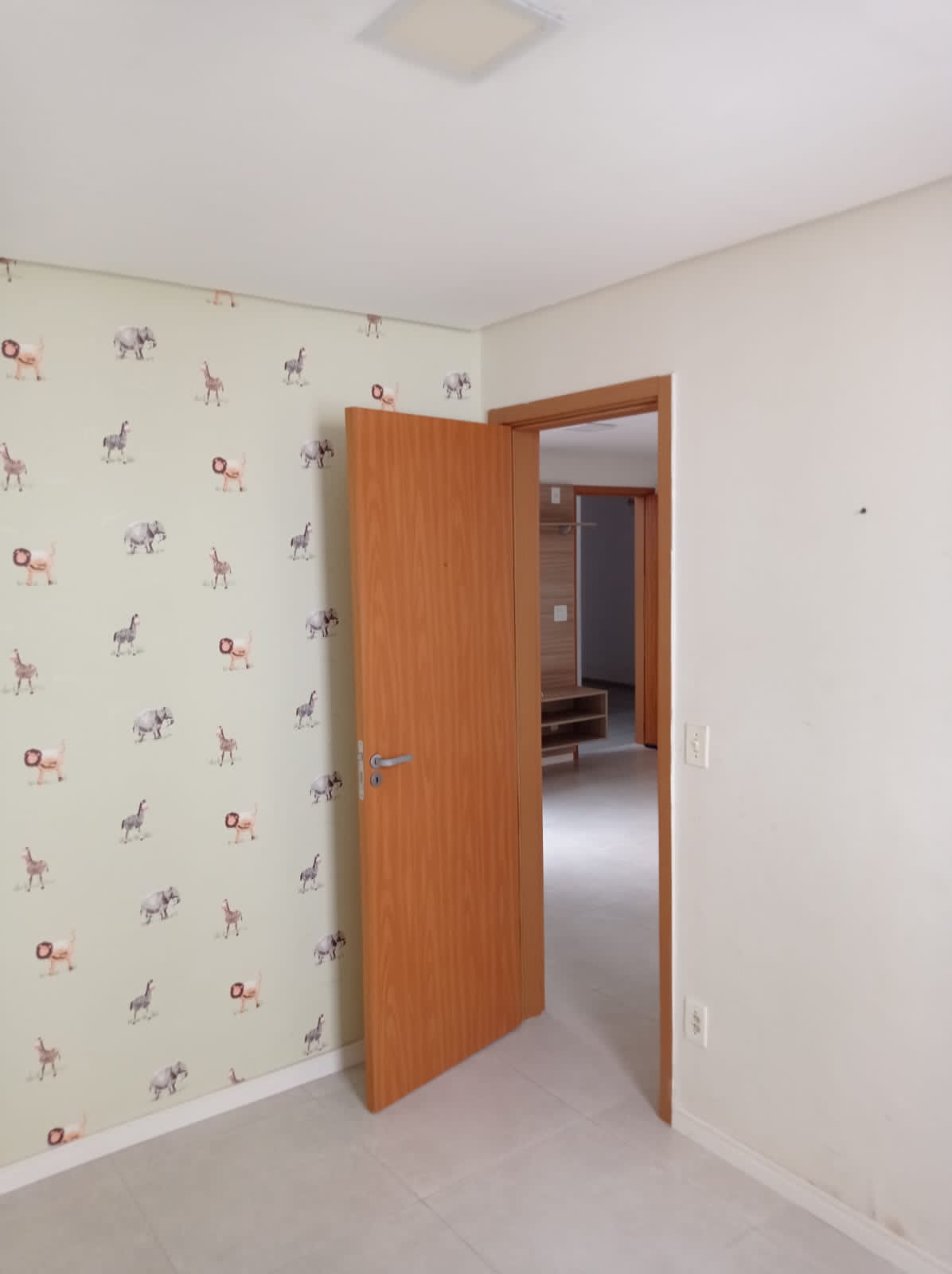 Imagem Apartamento com 2 Quartos para Alugar, em Catu De Abrantes (abrantes) - Camaçari Imagem Apartamento com 2 Quartos para Alugar, em Catu De Abrantes (abrantes) - Camaçari