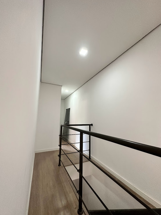Imagem Sobrado com 4 Quartos à Venda, 220 m²em Campos de São José - São José dos Campos