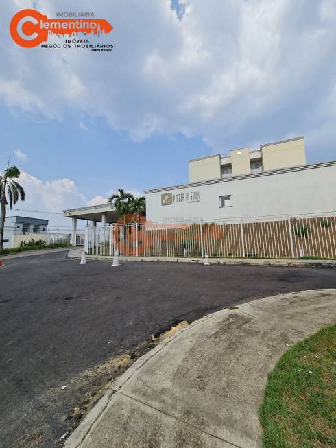 Imagem Apartamento com 3 Quartos para Alugar, 79 m²em Flores - Manaus