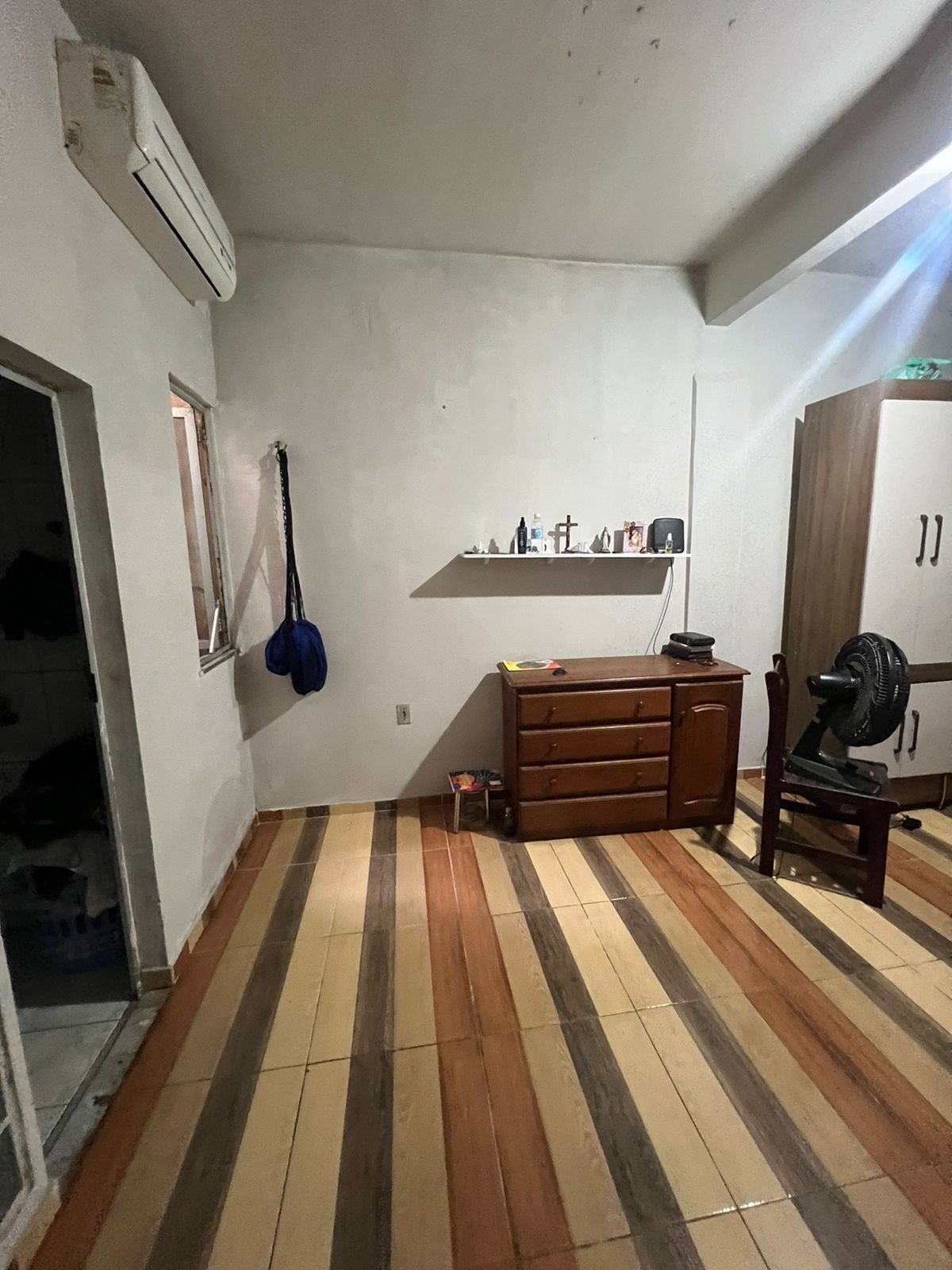 Imagem Casa com 5 Quartos à Venda, 180 m²em Jurunas - Belém Imagem Casa com 5 Quartos à Venda, 180 m²em Jurunas - Belém