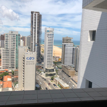 Imagem Apartamento com 3 Quartos à Venda, 74 m²em Meireles - Fortaleza