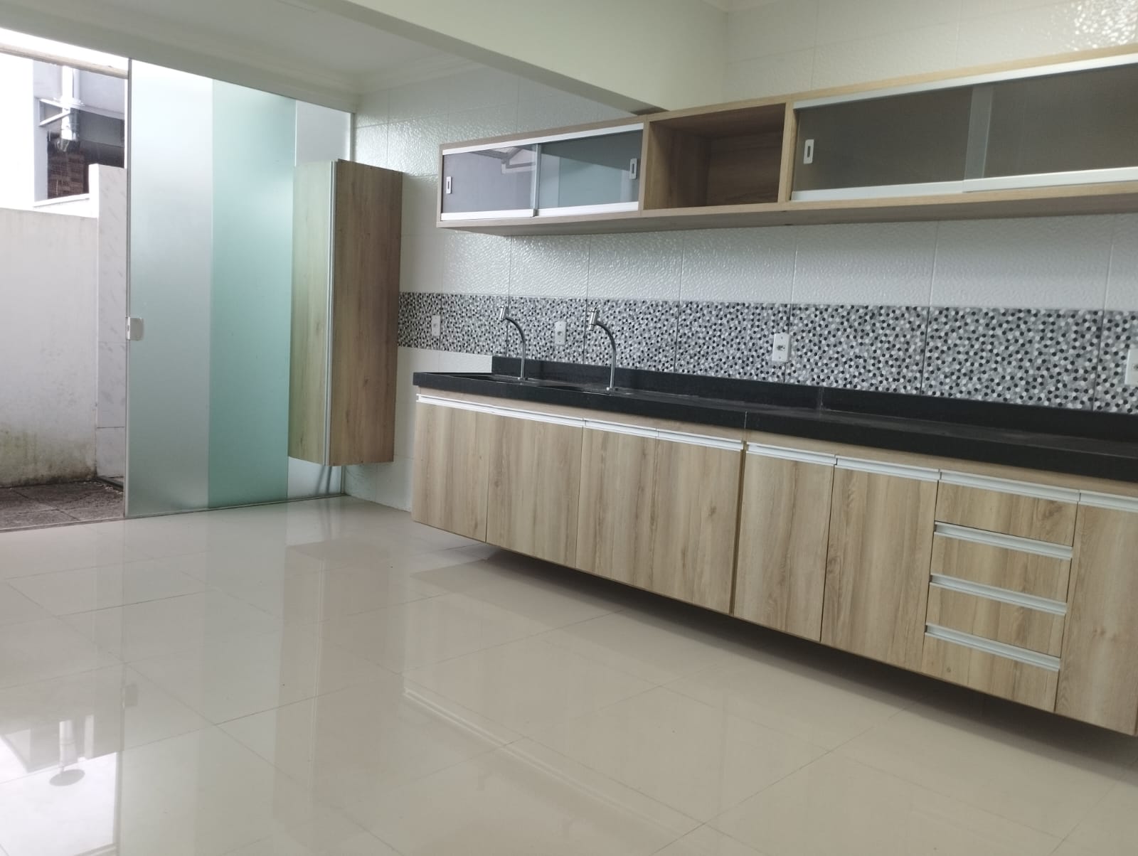 Imagem Casa de Condomínio com 3 Quartos à Venda, 160 m²em Quarenta Horas (Coqueiro) - Ananindeua Imagem Casa de Condomínio com 3 Quartos à Venda, 160 m²em Quarenta Horas (Coqueiro) - Ananindeua
