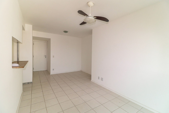 Imagem Apartamento com 2 Quartos à Venda, 65 m²em Recreio dos Bandeirantes - Rio de Janeiro