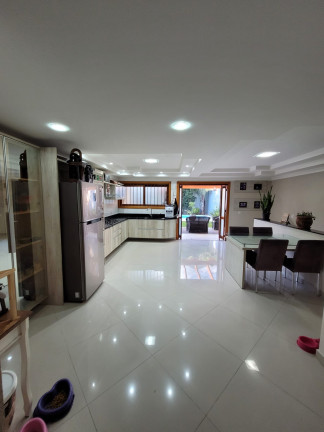 Imagem Sobrado com 3 Quartos à Venda, 220 m² em Jardim América - São Leopoldo