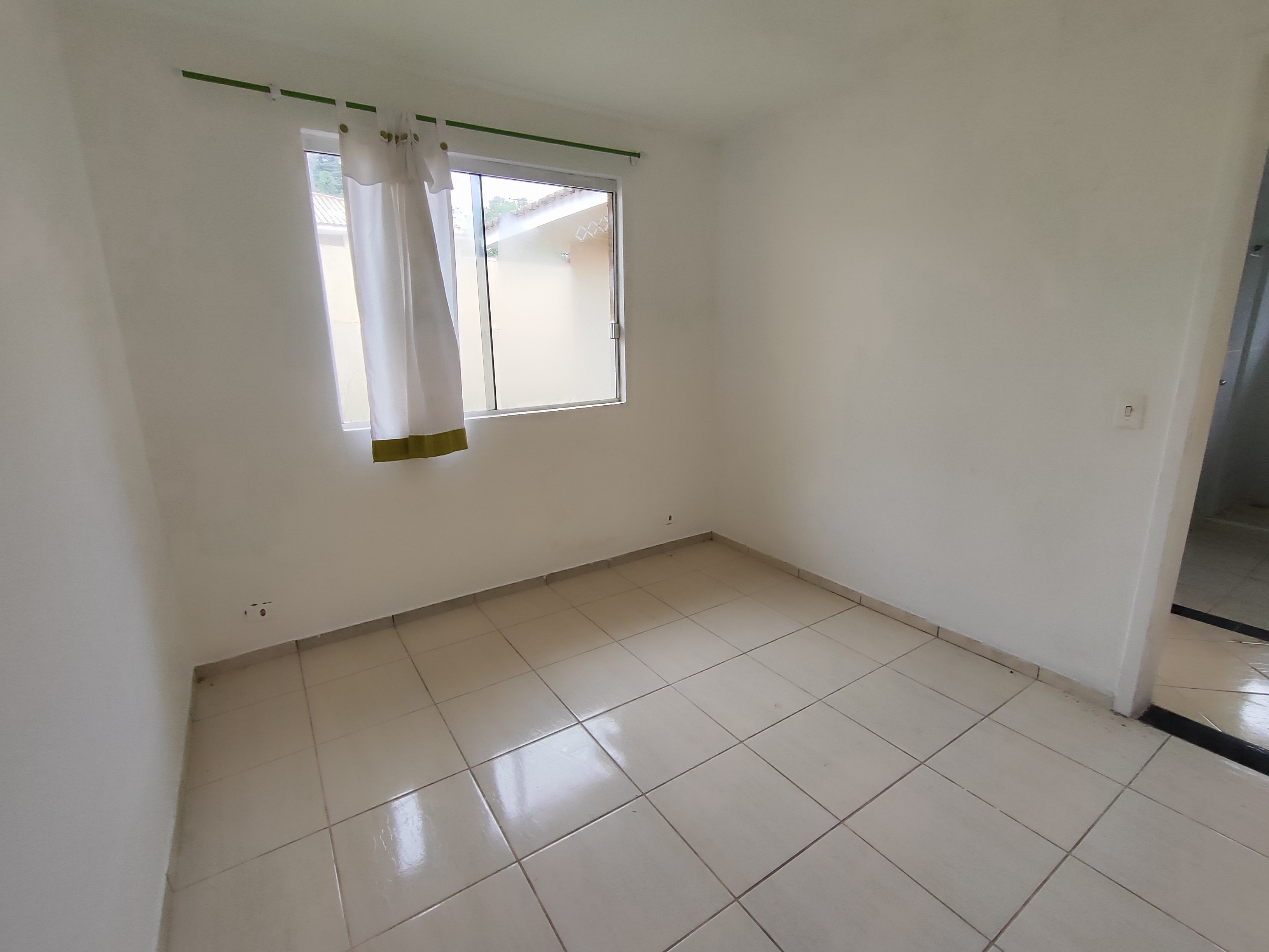 Imagem Casa com 3 Quartos à Venda, 51 m²em Embu - Colombo Imagem Casa com 3 Quartos à Venda, 51 m²em Embu - Colombo