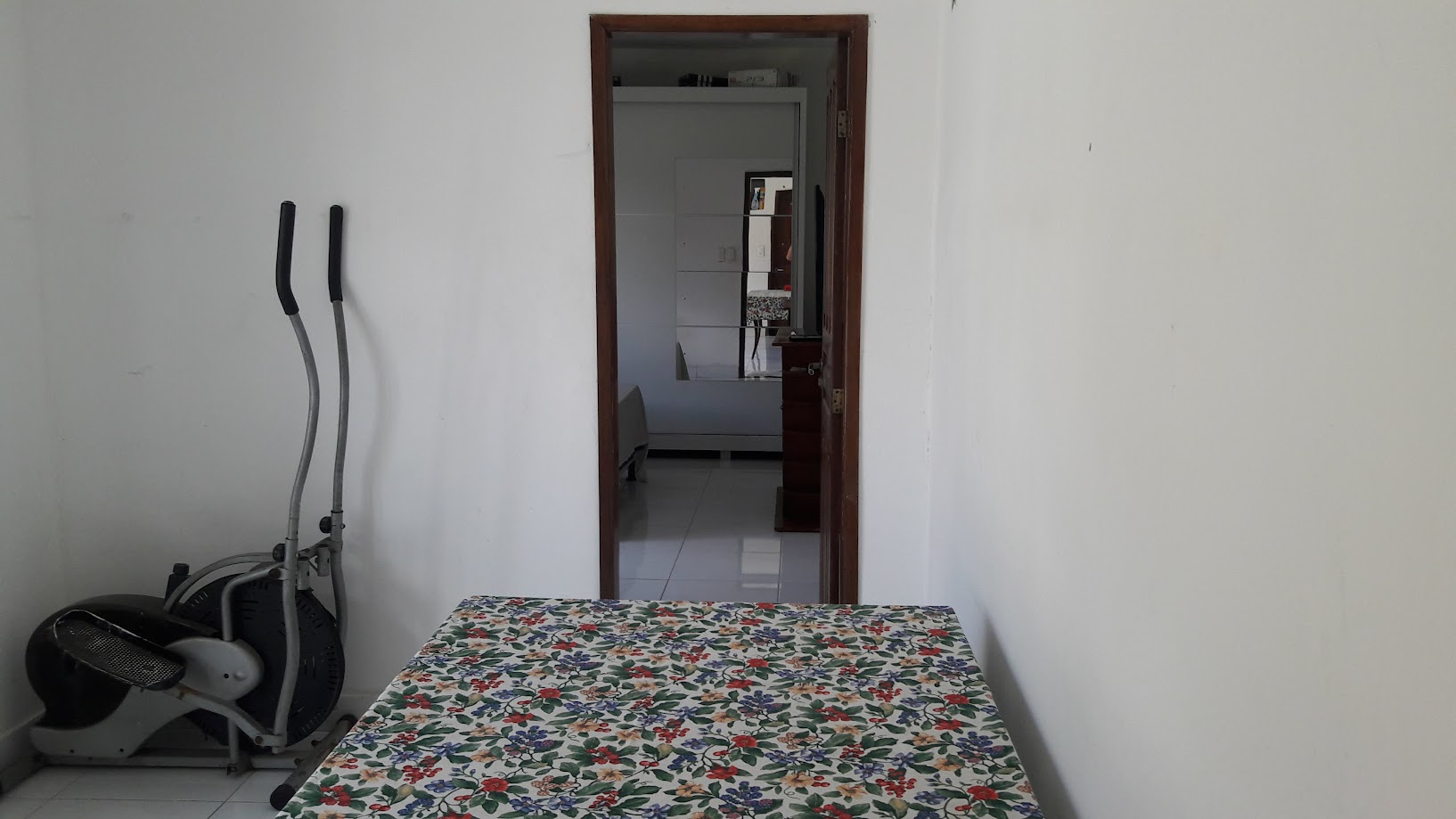 Imagem Casa com 3 Quartos à Venda, 210 m²em Catolé - Campina Grande Imagem Casa com 3 Quartos à Venda, 210 m²em Catolé - Campina Grande