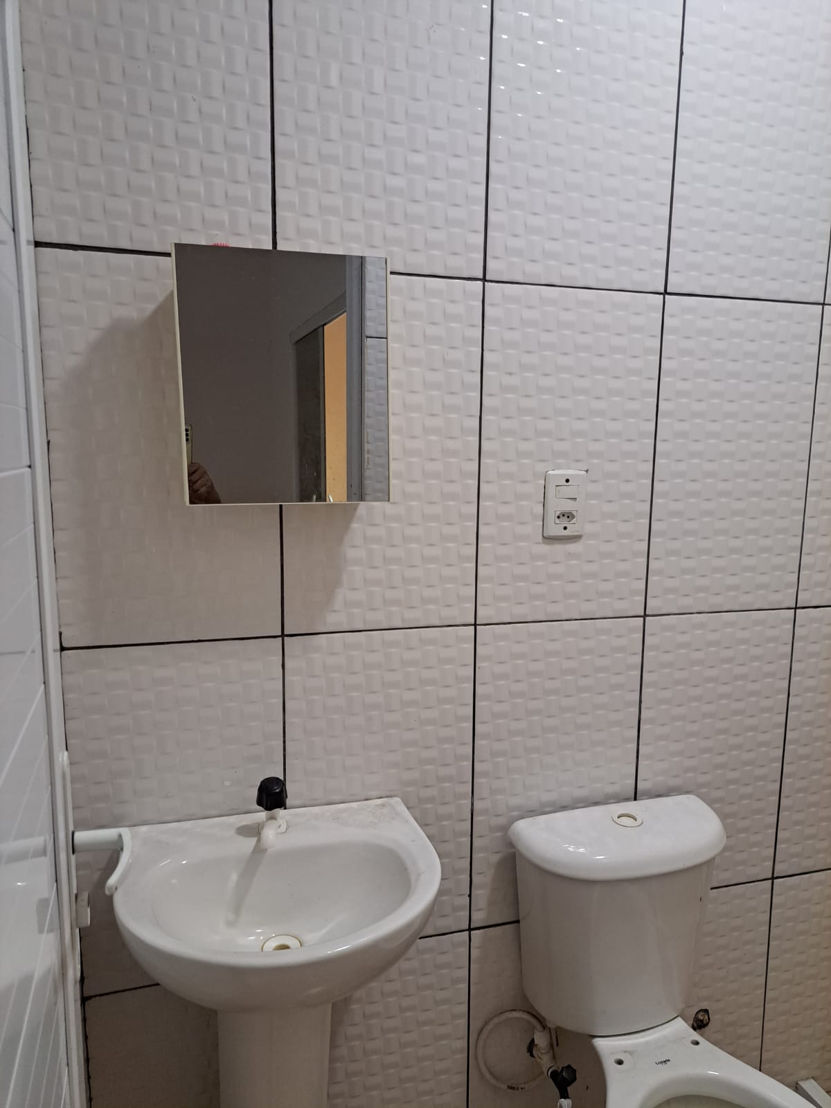 Imagem Kitnet com 1 Quarto à Venda, 36 m²em Campo Grande - Rio de Janeiro Imagem Kitnet com 1 Quarto à Venda, 36 m²em Campo Grande - Rio de Janeiro
