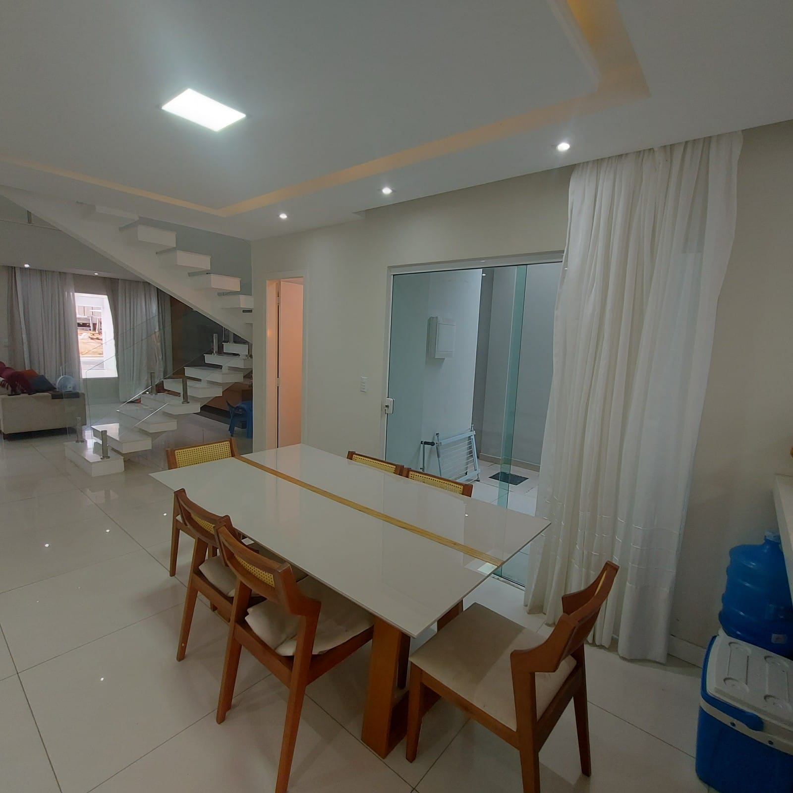 Casa com 3 Quartos à Venda, 196 m²em Morada de Laranjeiras - Serra