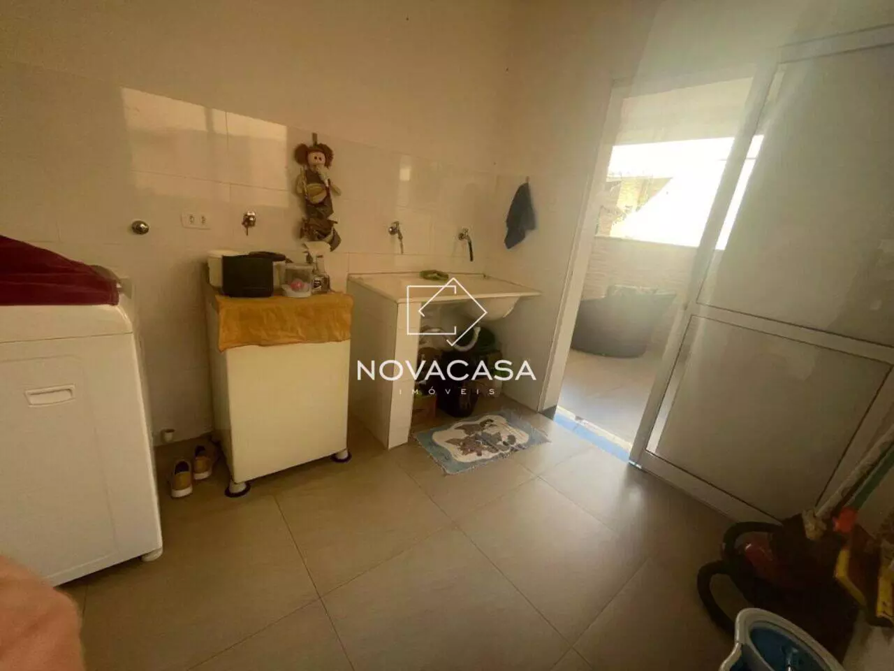 Imagem Casa com 4 Quartos à Venda, 380 m² em Santa Mônica - Belo Horizonte Imagem Casa com 4 Quartos à Venda, 380 m² em Santa Mônica - Belo Horizonte