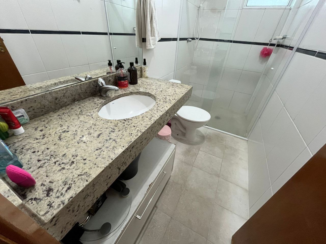 Imagem Casa com 4 Quartos à Venda, 239 m²em Embaré - Santos