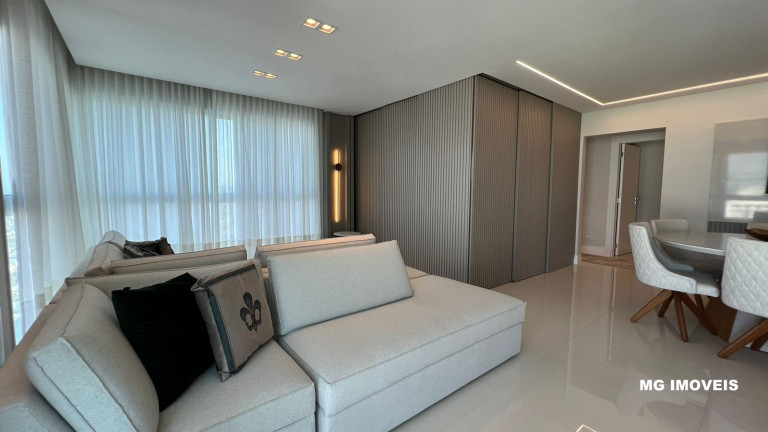 Imagem Apartamento com 3 Quartos à Venda, em Centro - Balneário Camboriú Imagem Apartamento com 3 Quartos à Venda, em Centro - Balneário Camboriú