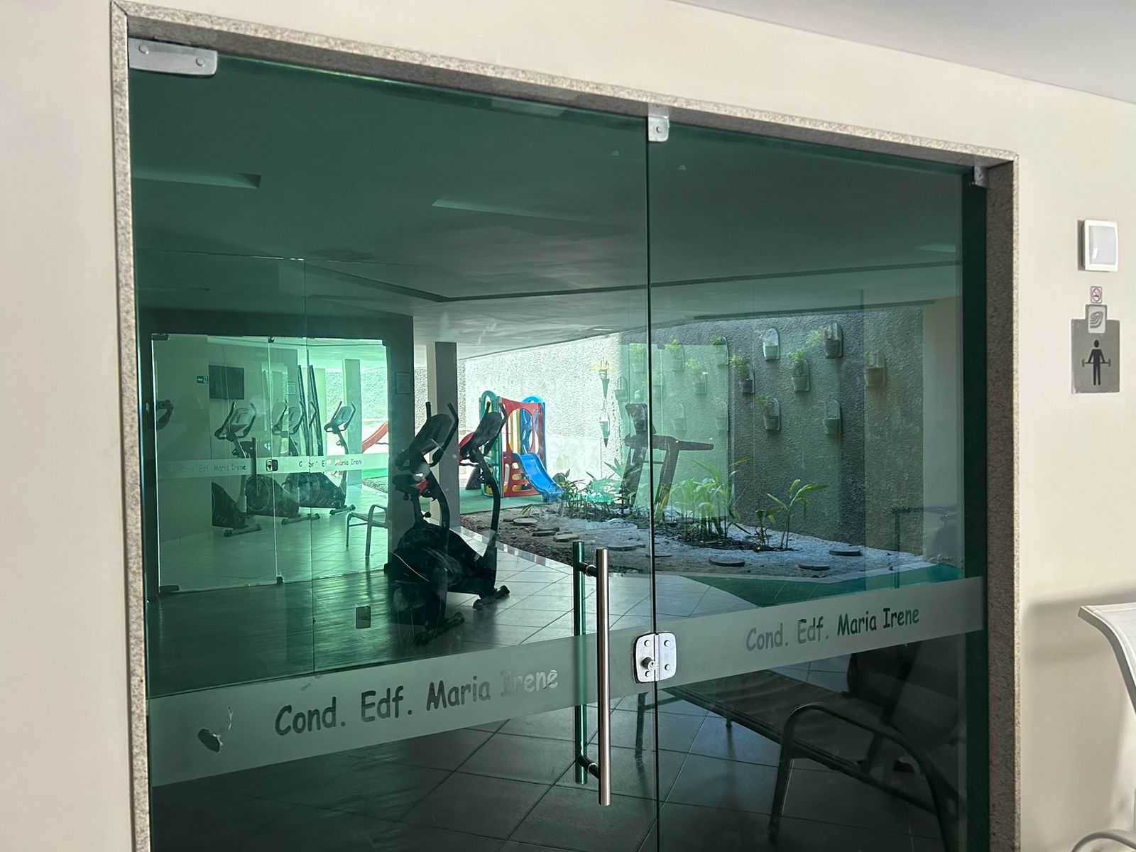 Imagem Apartamento com 4 Quartos à Venda, 135 m²em Boa Viagem - Recife